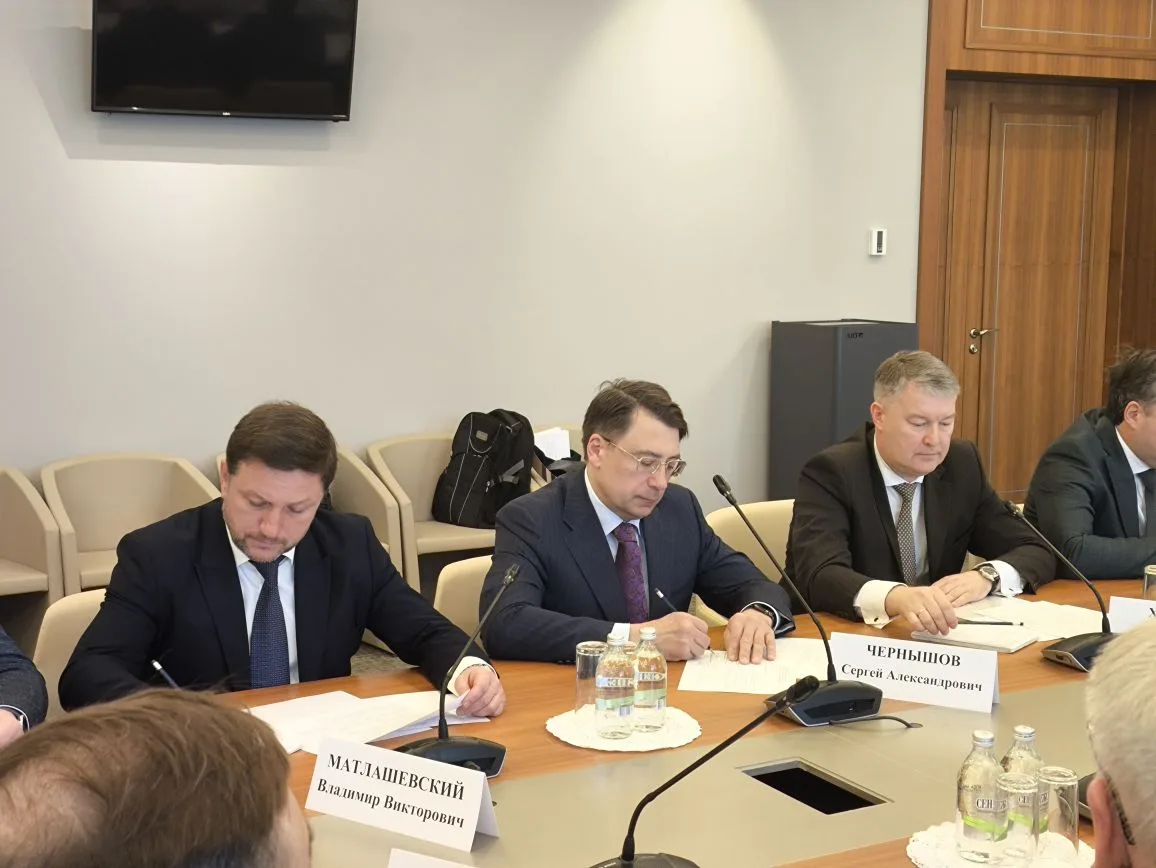 В Минстрое обсудили будущее лифтовой отрасли: новые стандарты, цифровизация, методика расчёта стоимости ТО