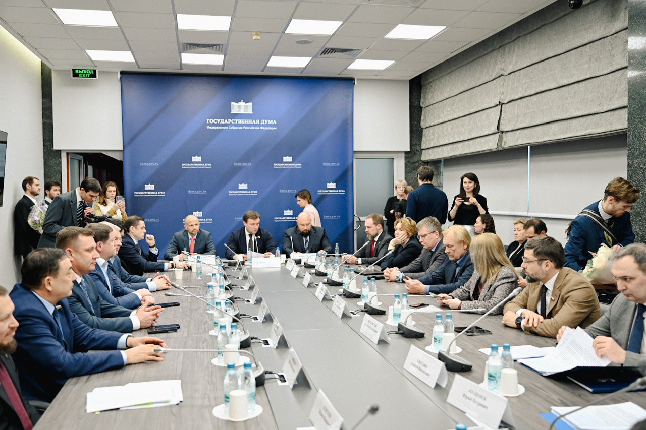 В преддверии ежегодного Отчета Правительства РФ в Государственной Думе состоялось заседание Комитета по строительству и жилищно-коммунальному хозяйству при участии Минстроя России