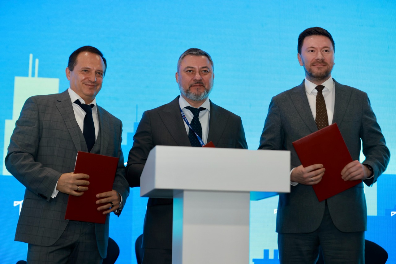 Ведущие отраслевые объединения ЖКХ подписали трехстороннее соглашение о развитии кадрового потенциала